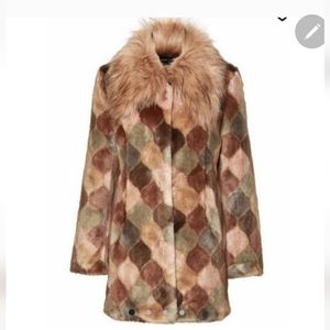 Unreal Fur Casablanca Faux Fur Coat sz Small